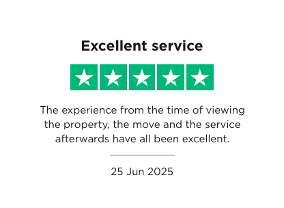 A positive truspilot review of Hill referencing an excellent experience throughout the whole buying process